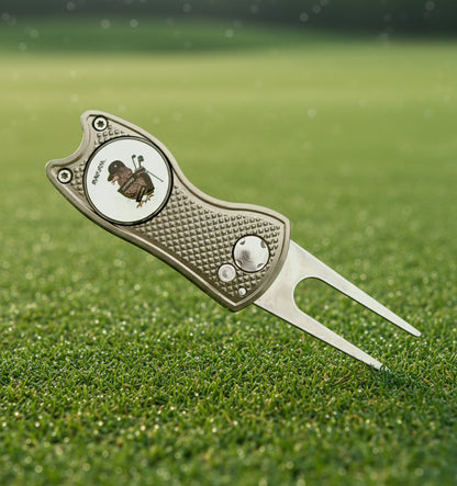 Flip-Out Divot Tool